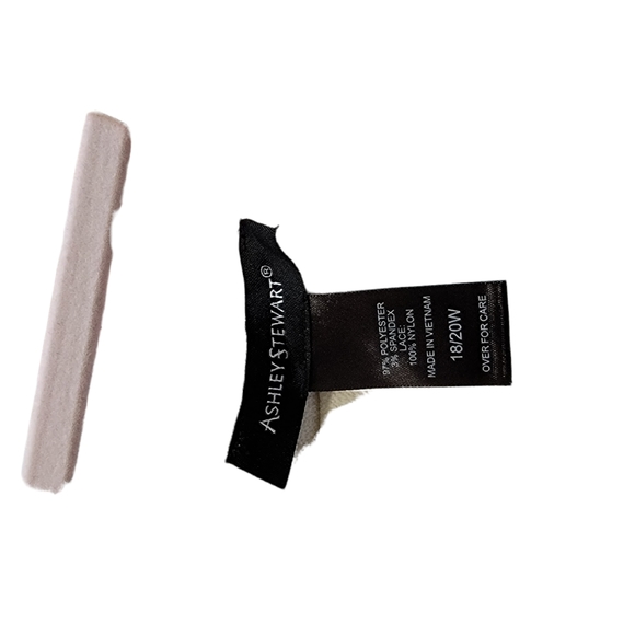 Ashley Stewart Size 18/20W color:white - Picture 5 of 6